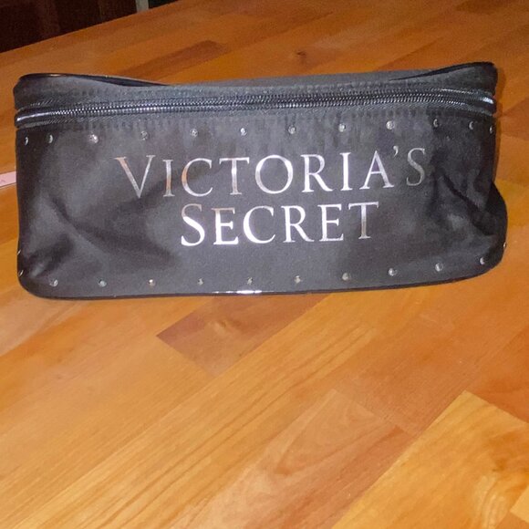 Victoria’s Secret 2018 Forever Angel Limited Edition Lingerie Travel Case NWT - Picture 4 of 6